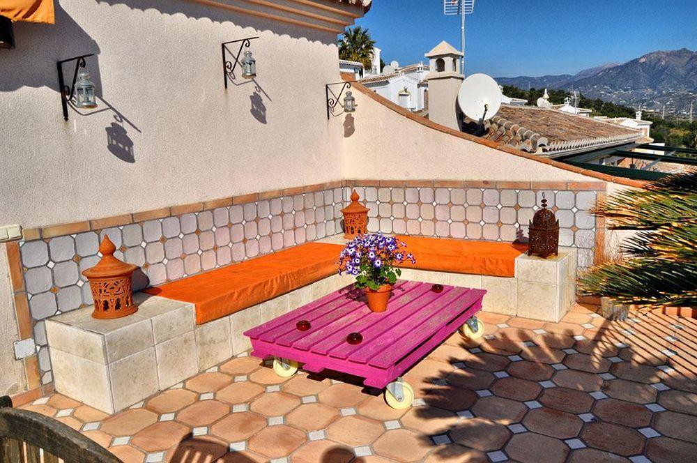 Welcome Inn Nerja Guest House Luxury Bed & Breakfast Exterior photo