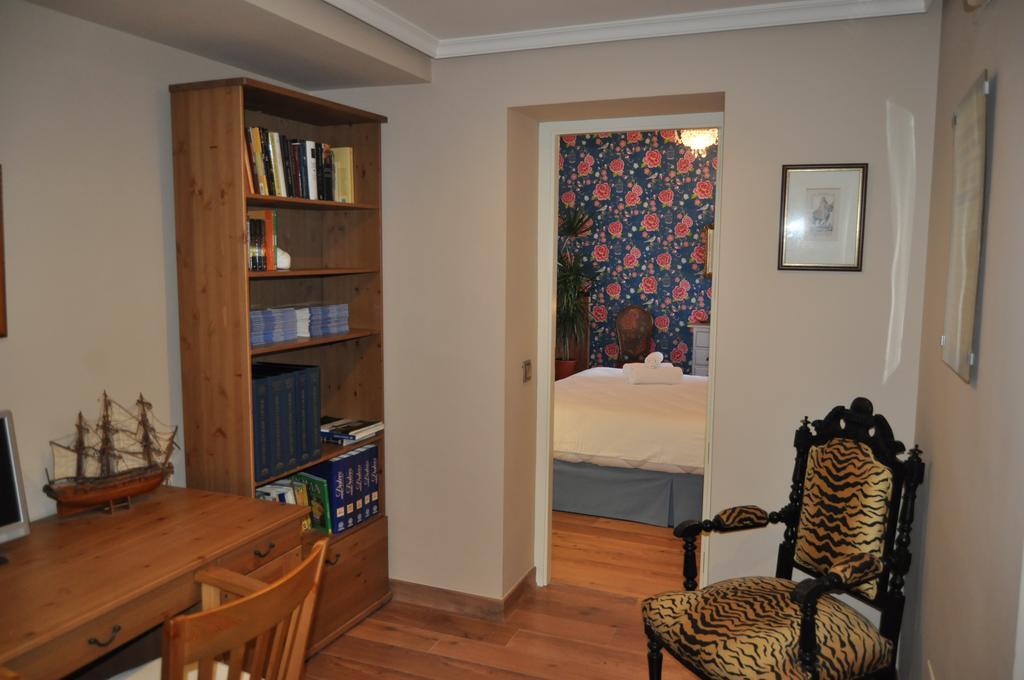 Welcome Inn Nerja Guest House Luxury Bed & Breakfast Room photo