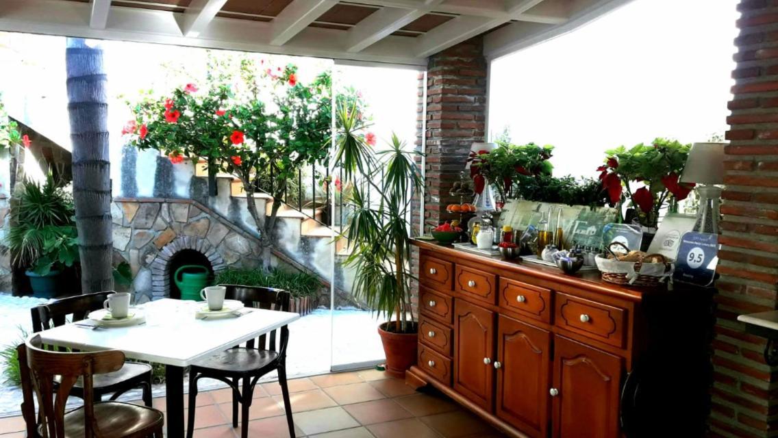 Welcome Inn Nerja Guest House Luxury Bed & Breakfast Exterior photo